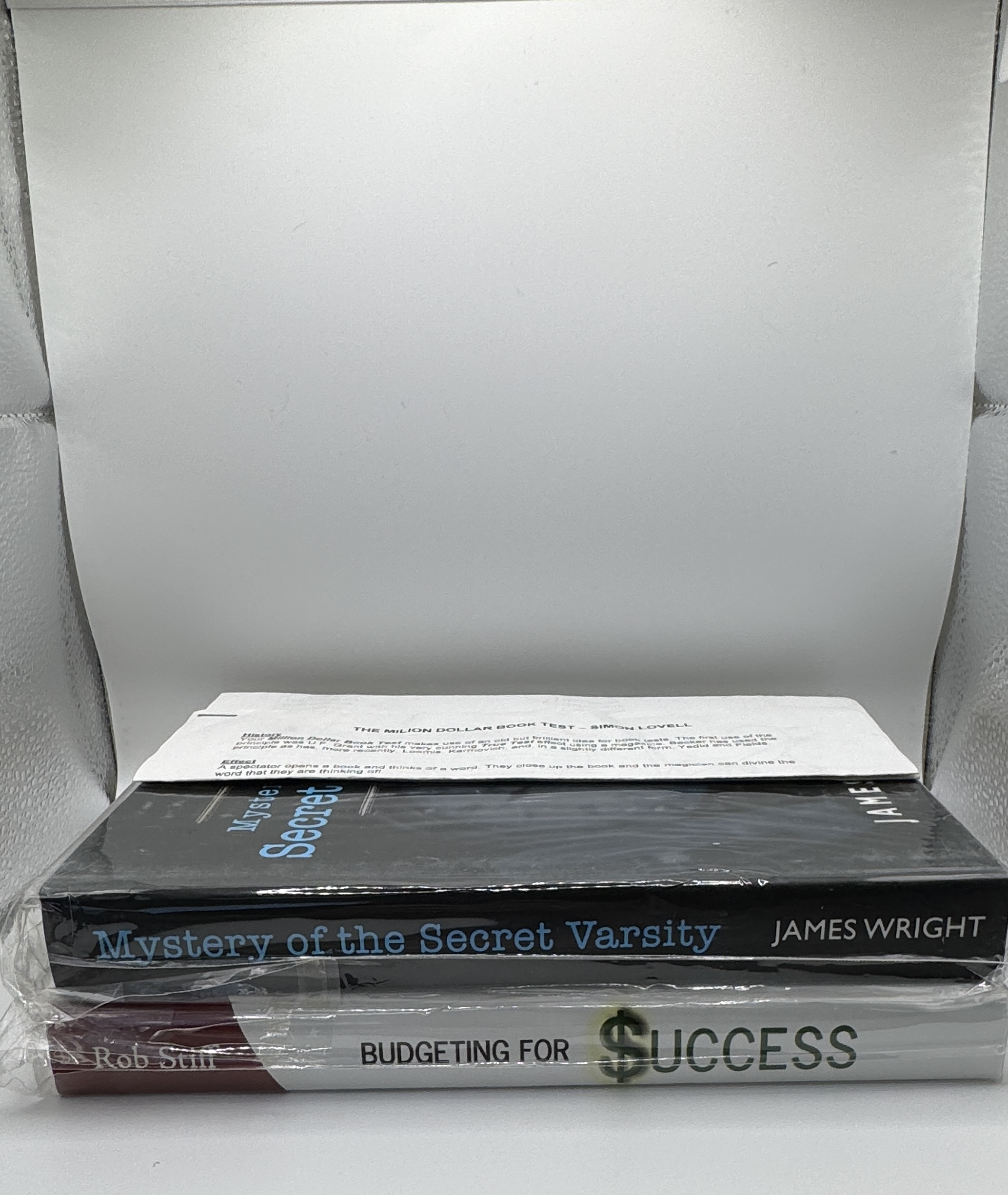 Million Dollar Book Test - Profound Mind Reading Experience (open box)